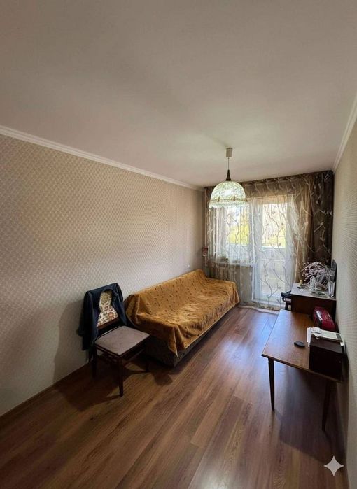 Квартира Максим Горький 4/3/4 Кирпич 80м2 балкон 2х6