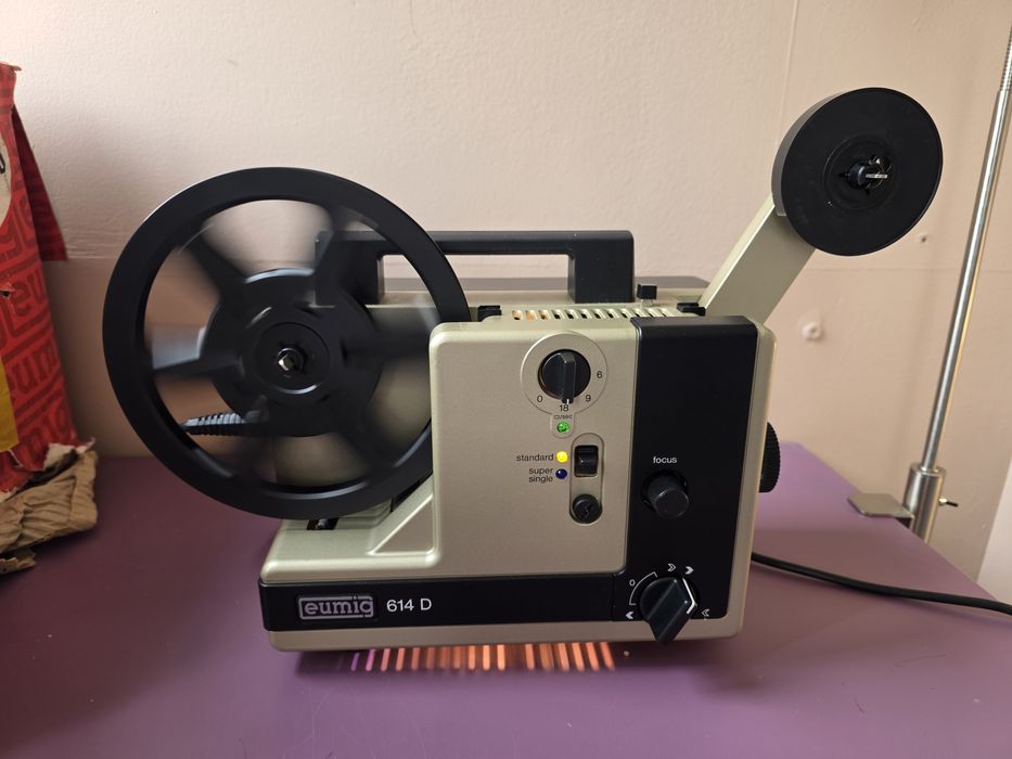 Филмов проектор, ретро кино EUMIG 614D