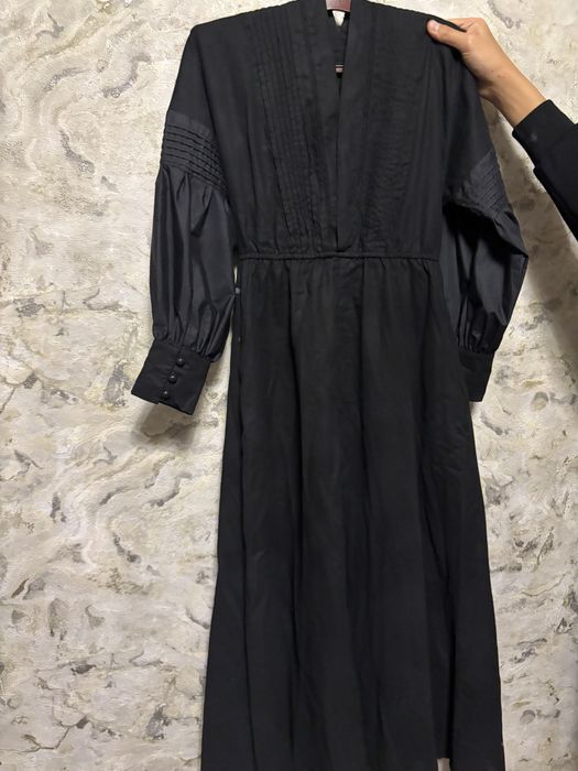 Вечернее черное платье