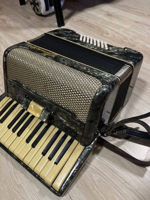 Ретро акордеон от 1952г.