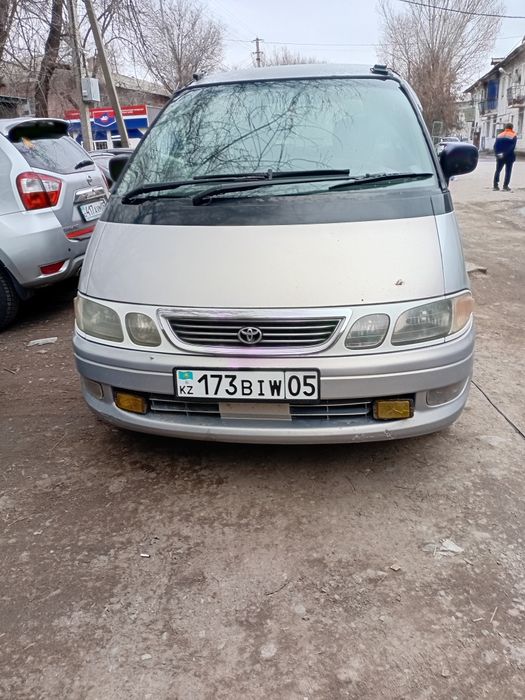 Тоёта эстима эмина