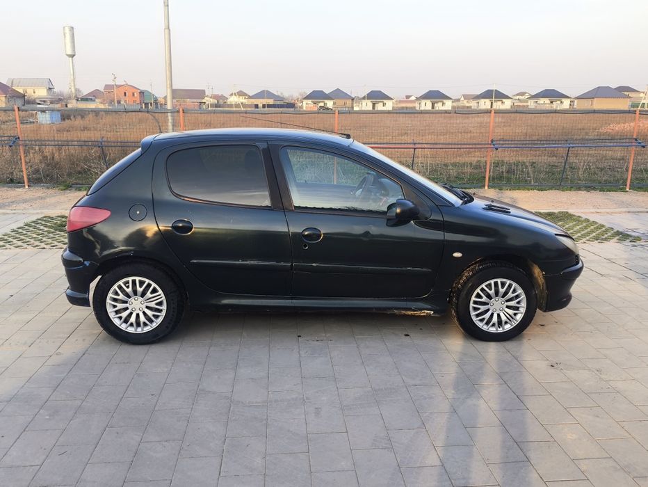 Peugeot 206 продам