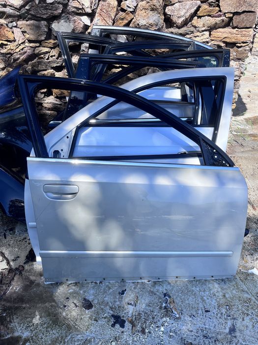 Предна дясна врата за audi a4 b6 sedan