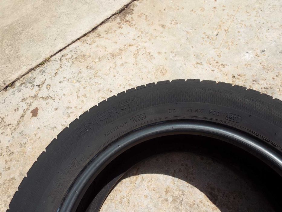 vand 4 anvelope de vara 185/65/15 michelin ,logan,sandero pret 300ron toate4