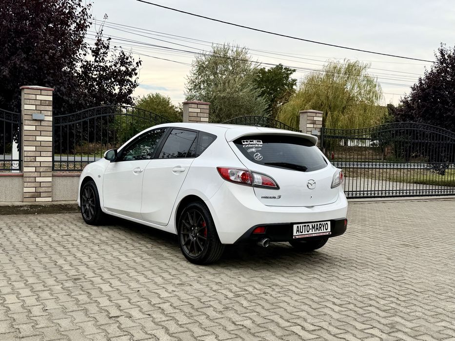 Mazda 3 2010 benzină, 3.699 € — imagine 4