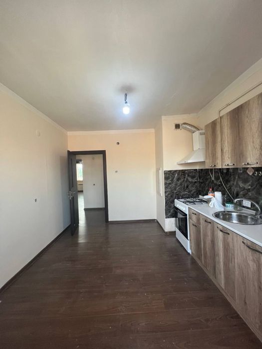 Сергили янги-ҳаёт 9-худуд 2 хона срочно сотилади