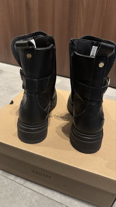 Кожени боти Cruyff