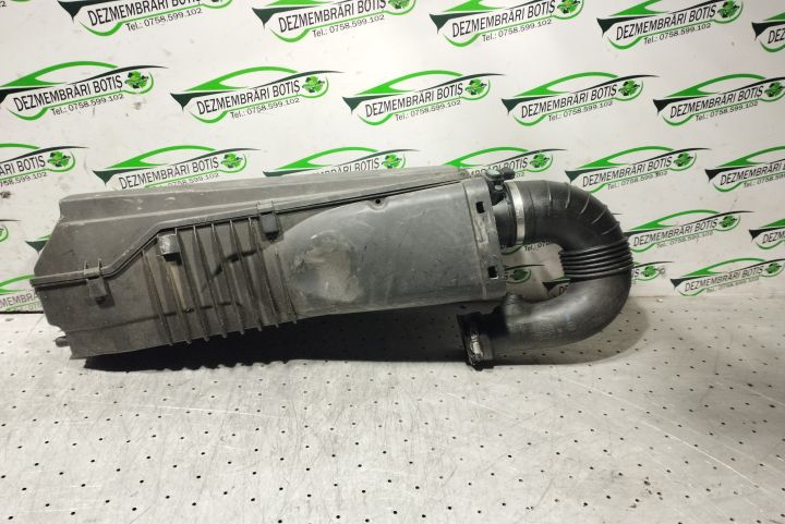 Carcasa filtru aer A 646 090 11 01 Mercedes-Benz E-Class W211/S211