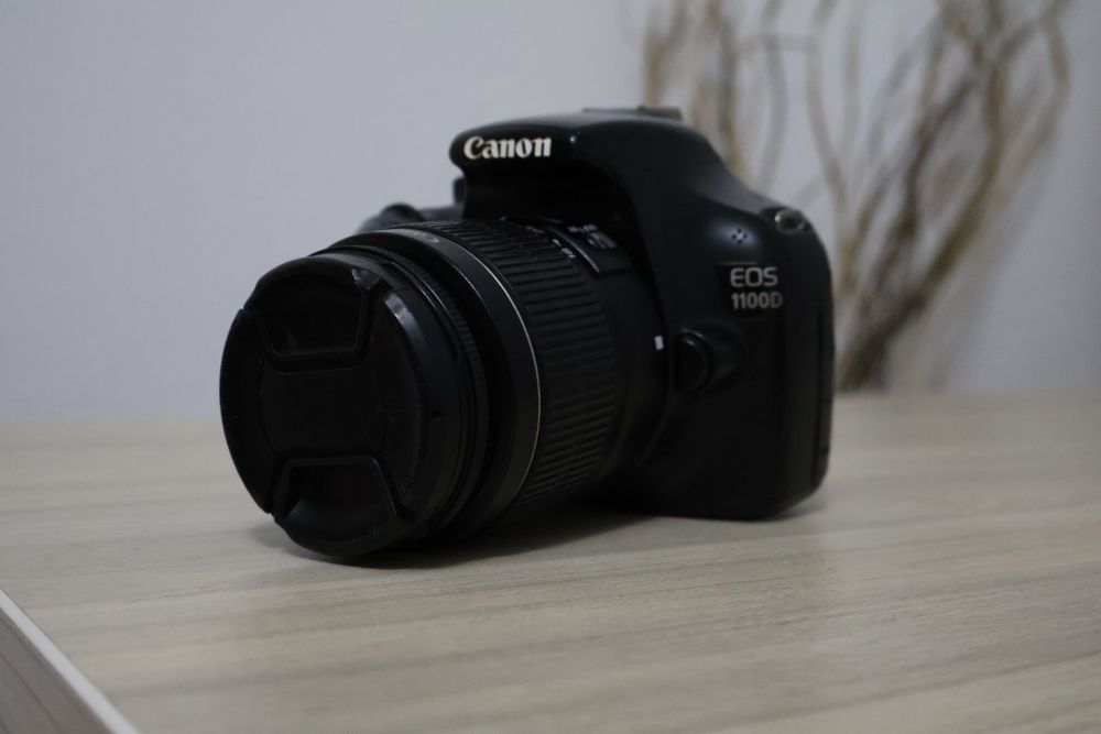 Aparat foto canon eos 1100d