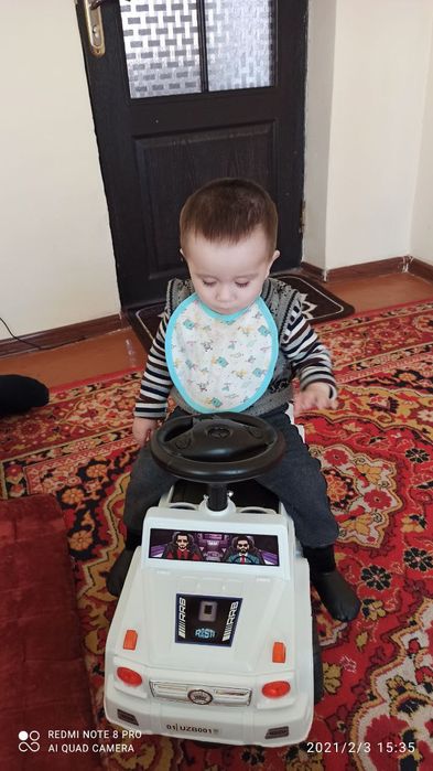 Машина толокар  Машина ГЕЛИК 2 сиденья