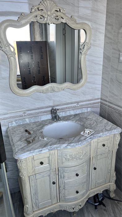 Продам Раковину,двери!