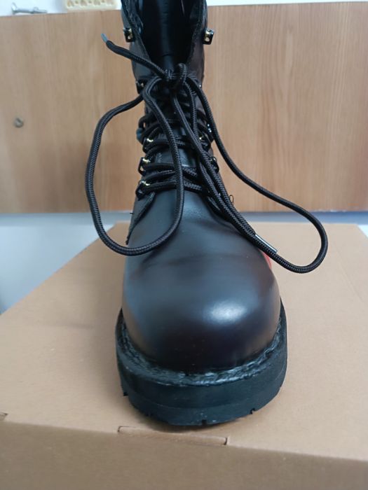 Bocanci militari noi