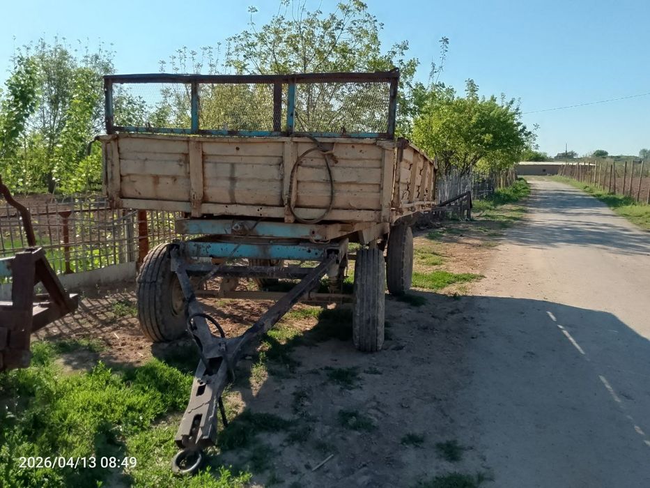 Трактор прицеп,сотилади.