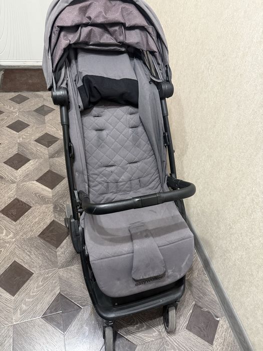 Продам детскую коляску,easywalker