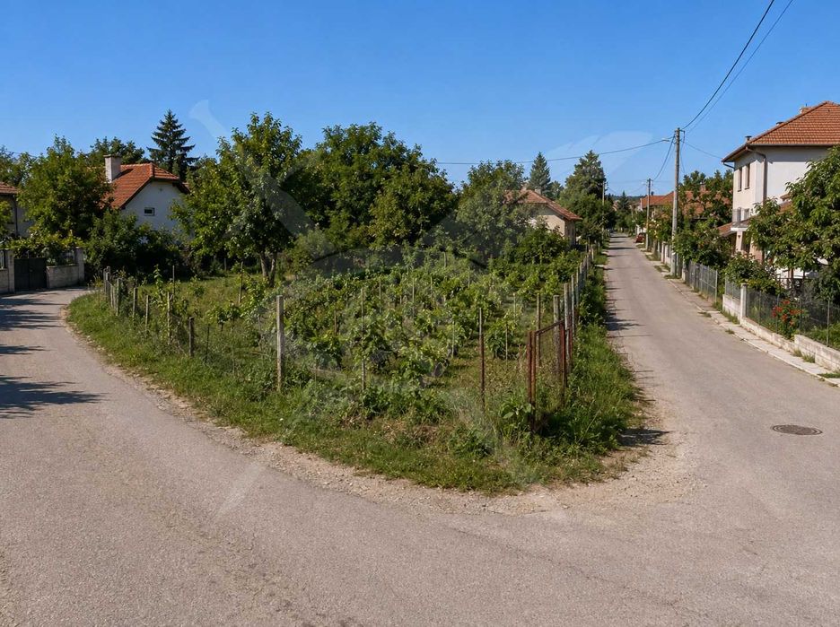 Парцел за строителство в Порой! 72490
