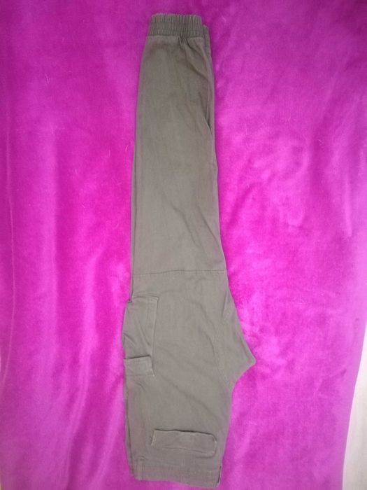Продавам Карго панталон.
