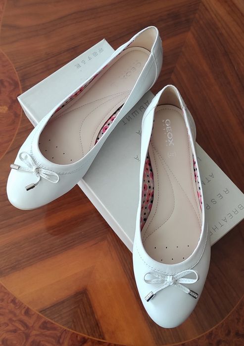 Балетки кожаные GEOX.