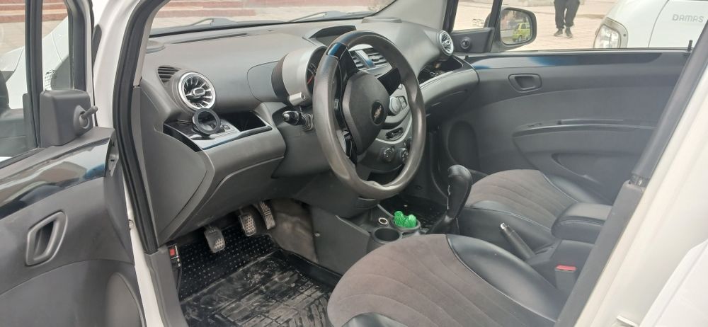 Спарк 3поз.сотилади