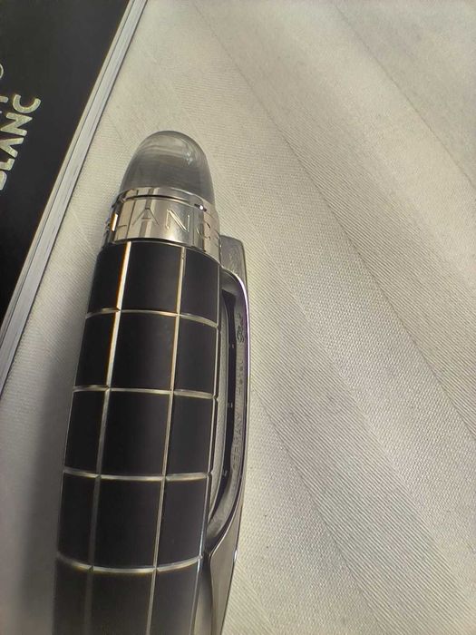 Stilou Montblanc Starwalker Metal/Rubber, peniță 14K M – nou
