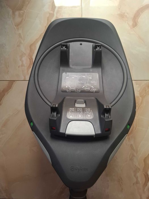 Baza isofix cybex cloud g i-size stare impecabilă