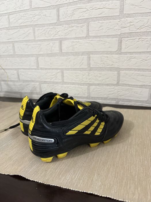 Детски бутонки addias predator 34 номер