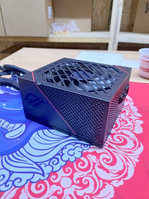 Блок питания ASUS ROG Strix 750W [90YE00A0-B0EA00] черный