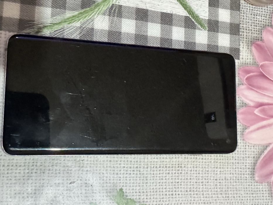 Продавам  samsung S10 512gb