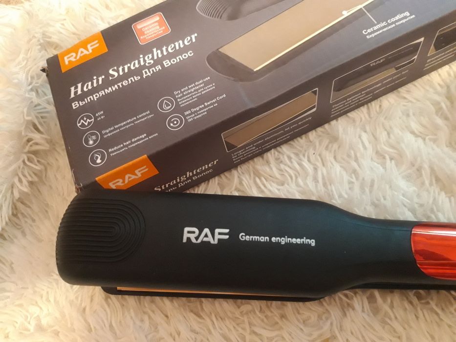 Утюжок для волос.