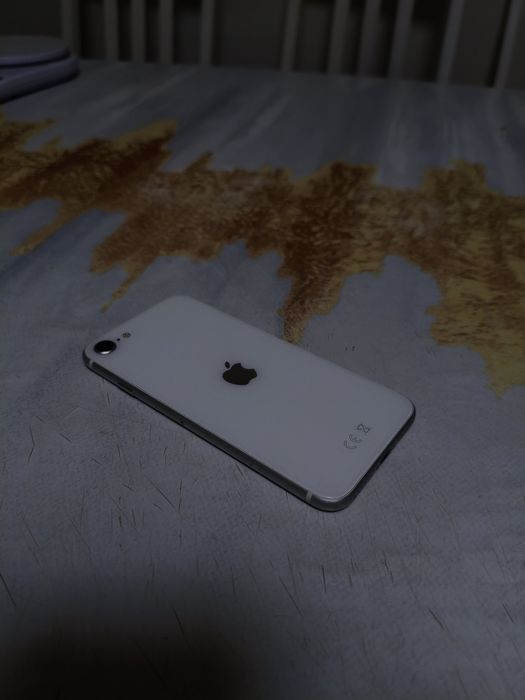 Iphone se 2020 75% акб