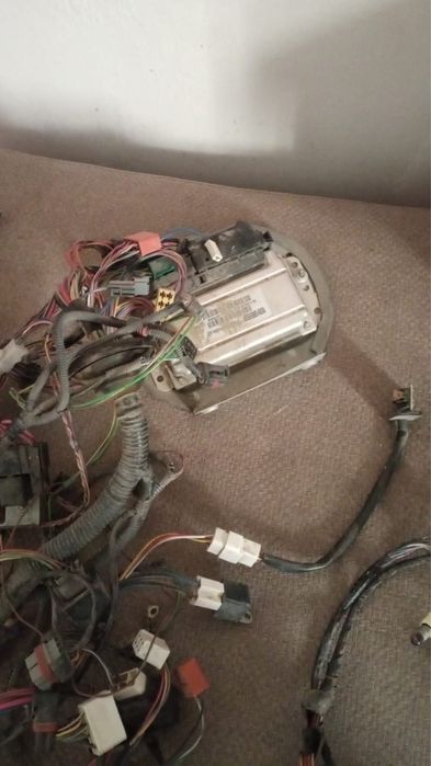 ВАЗ 2107 разбор Машина толық разборға берілді.