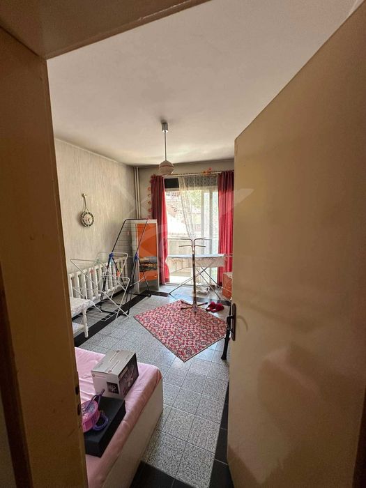 Продава се Двустаен апартамент в Пловдив, Кършияка - 68 кв.м за 1986 €/кв.м - Снимка #2