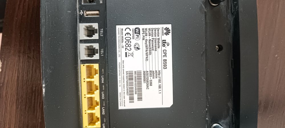 Продам роутер HUAWEI  LTE CPE B593