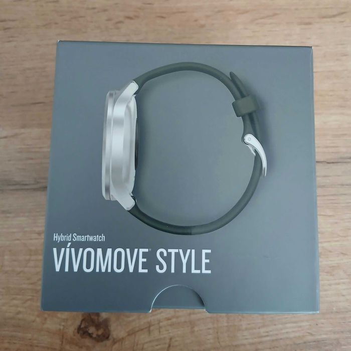 Garmin VIVOMOVE Style в Гаранция
