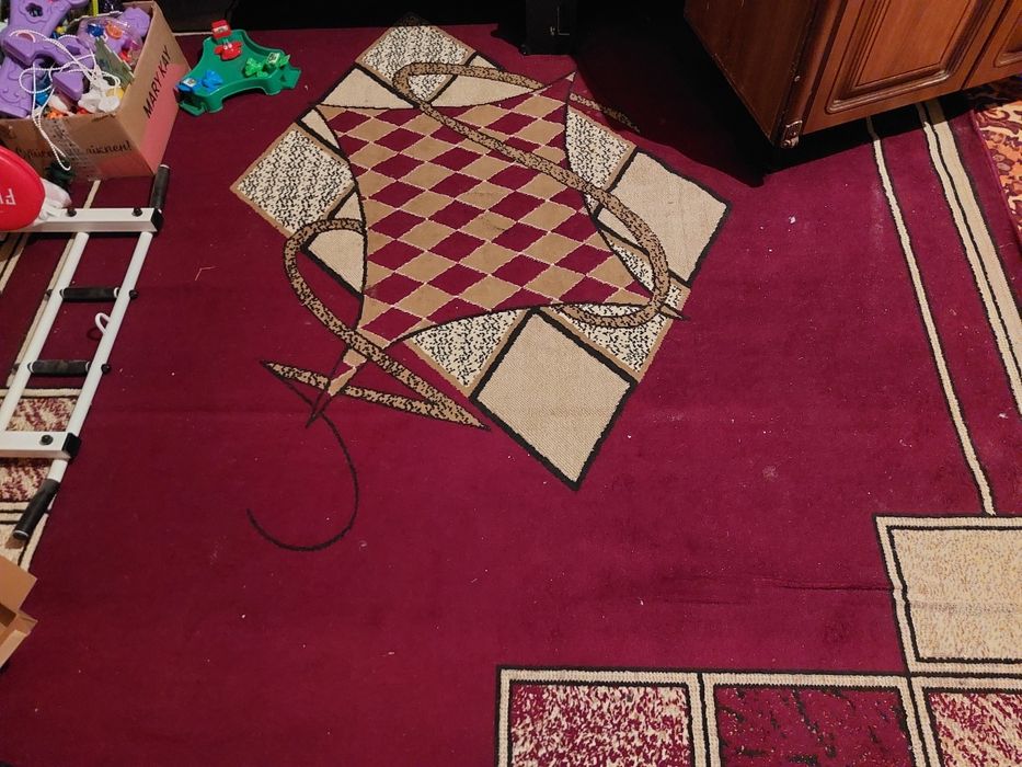 Ковры продаеться