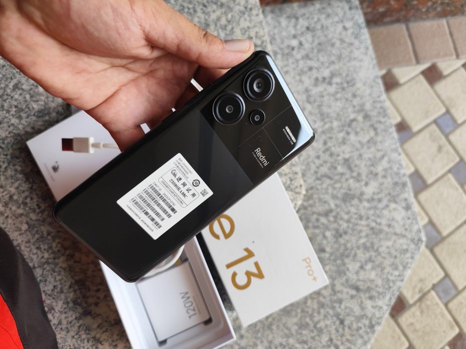 Redmi Note 13 Pro Plus + 12/256ГБ (China version) пол. комплект идеал.