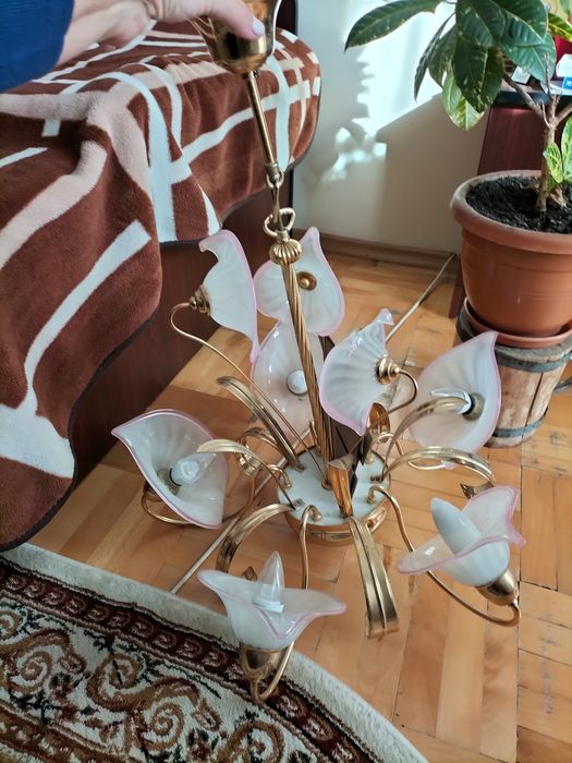 Lustră pentru living