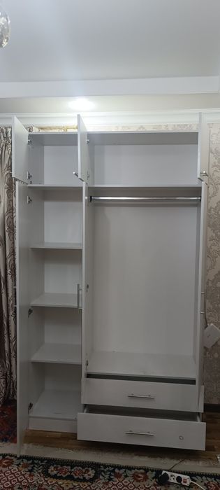 Osiyo mebel shkaf sotiladi dastafka ustanovka bepul birinchi quldan