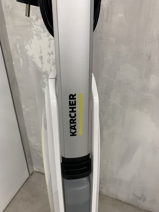 Поломойная машина Karcher