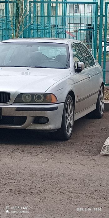 Продам BMW 528i 1997