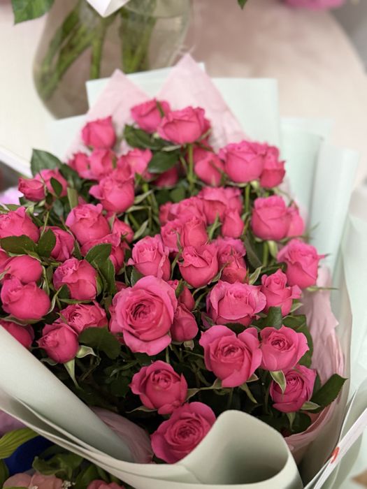 Сважые кустовые розы