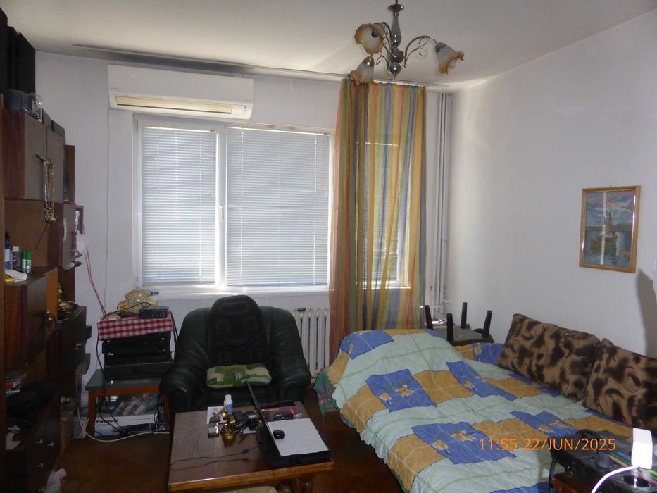 Продава се Тристаен апартамент в Шумен, Пазара - 75 кв.м за 1632 €/кв.м - Снимка #1