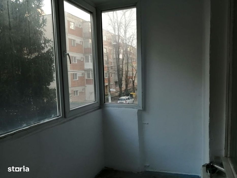 1 cameră, etaj 1, balcon închis, disponibil imediat Calea Aradului
