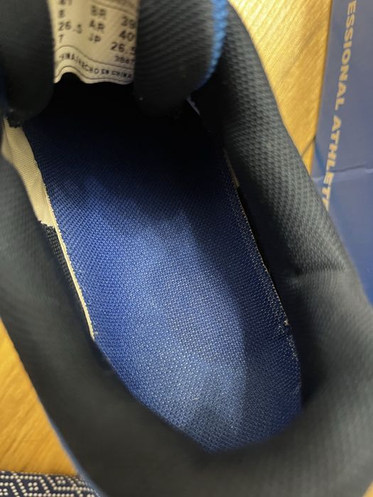 Продам кроссовки, в хорошем состоянии