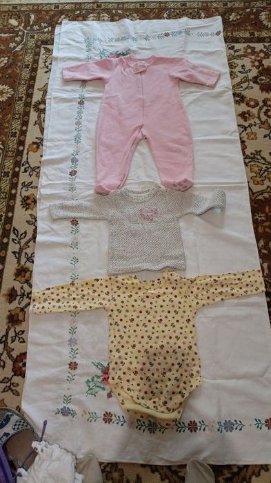 Продам теплые вещи на ребенка