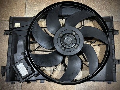 Вентилятор охлаждения W203 C class mercedes