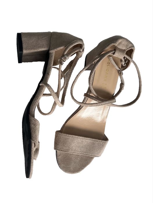 Велурени обувки номер 38