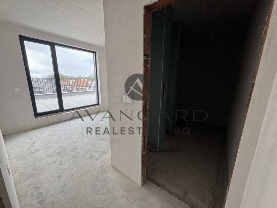 Продава се Тристаен апартамент в Пловдив, Кършияка - 274 кв.м за 929 €/кв.м - Снимка #5
