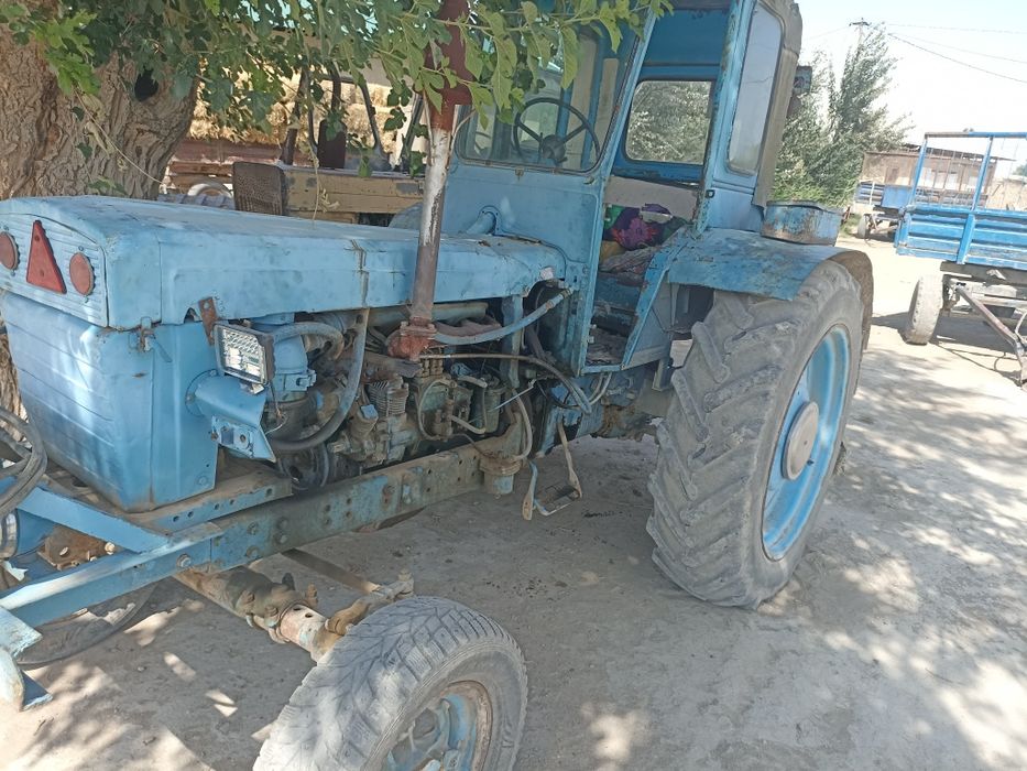Ishga tayyor traktor