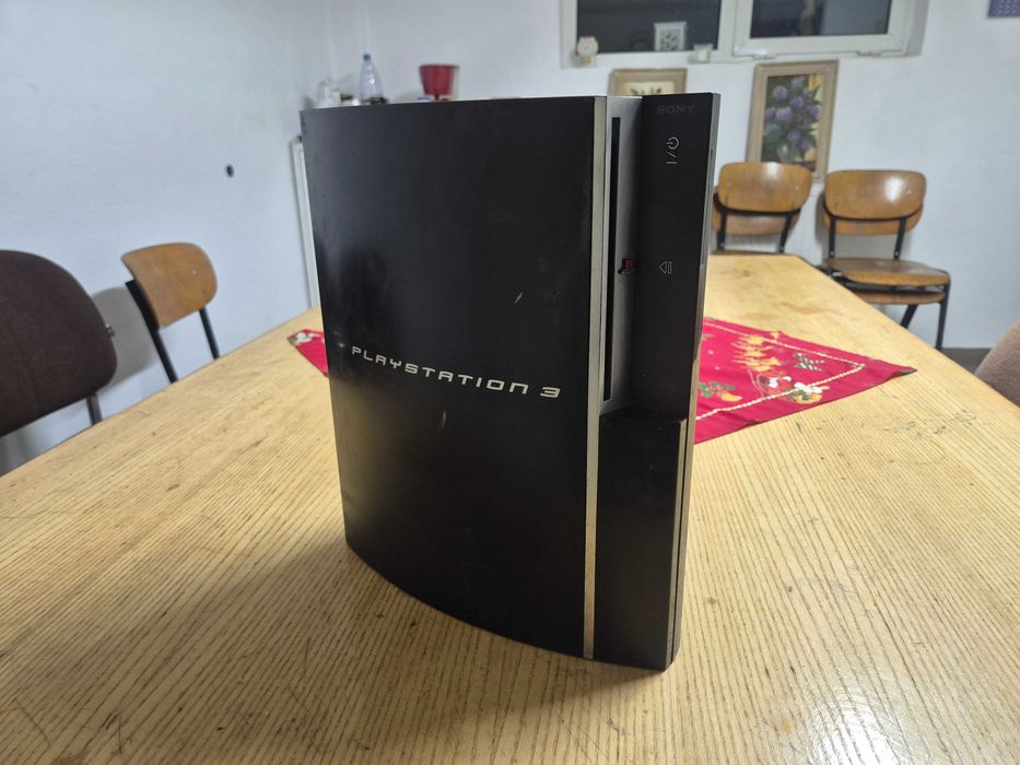 PS3 FAT pentru piese