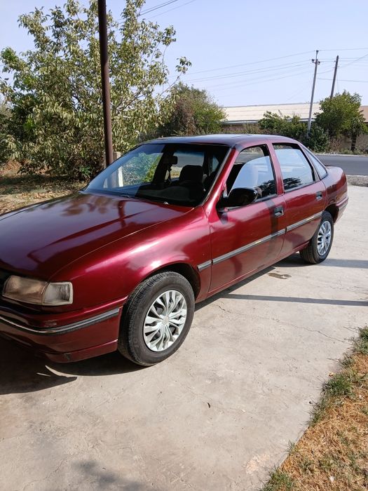 Опель вектра А 1992